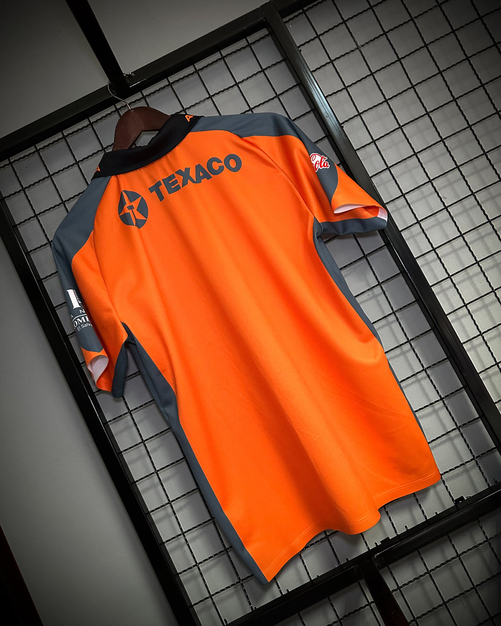 Águila Visita 2002/03