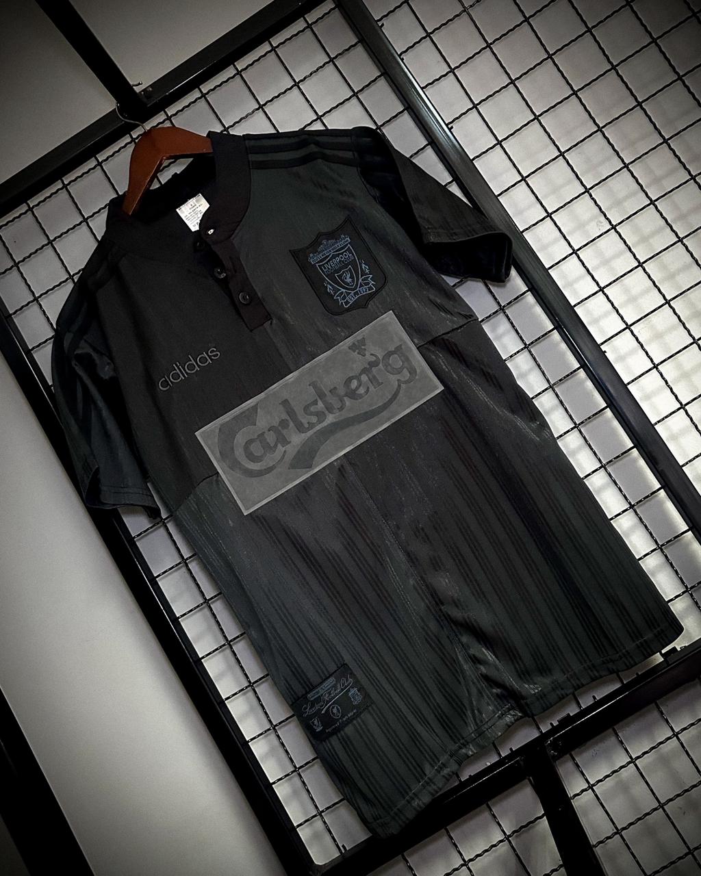 Liverpool Visita 1995/96 Blackout